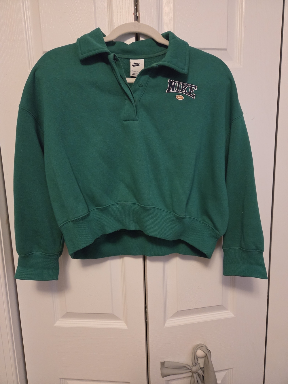 Nike Women's Emerald Green Cropped Polo Sweatshirt